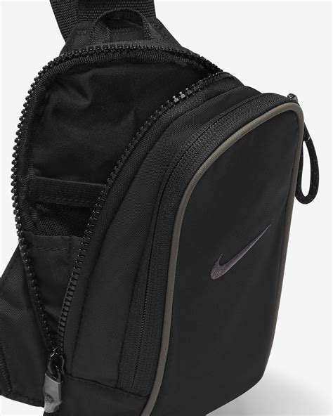 Nike Sportswear Essentials Crossbody Bag .